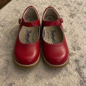 Kids red footmates size 10